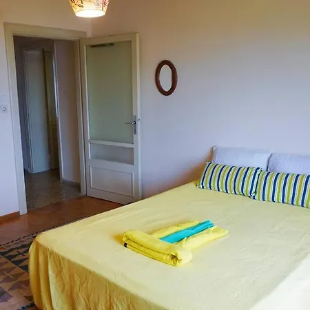 Vintage Retreat In The Heart Of شقة *