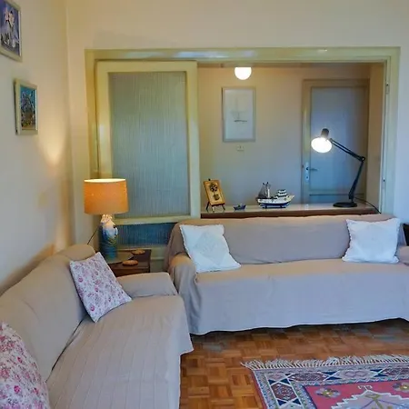 Vintage Retreat In The Heart Of هيبيليادا