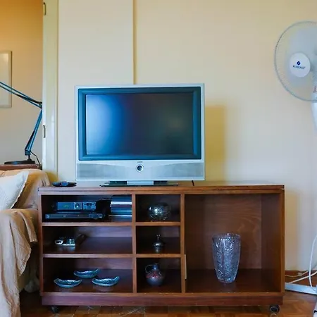 Vintage Retreat In The Heart Of شقة