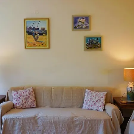 Vintage Retreat In The Heart Of شقة *