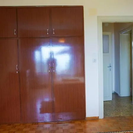 Vintage Retreat In The Heart Of شقة