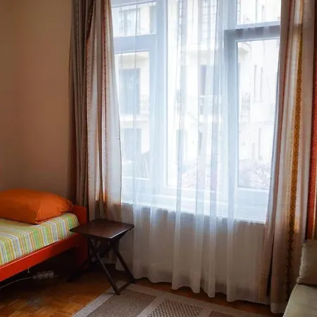 Vintage Retreat In The Heart Of *