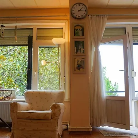 Vintage Retreat In The Heart Of هيبيليادا